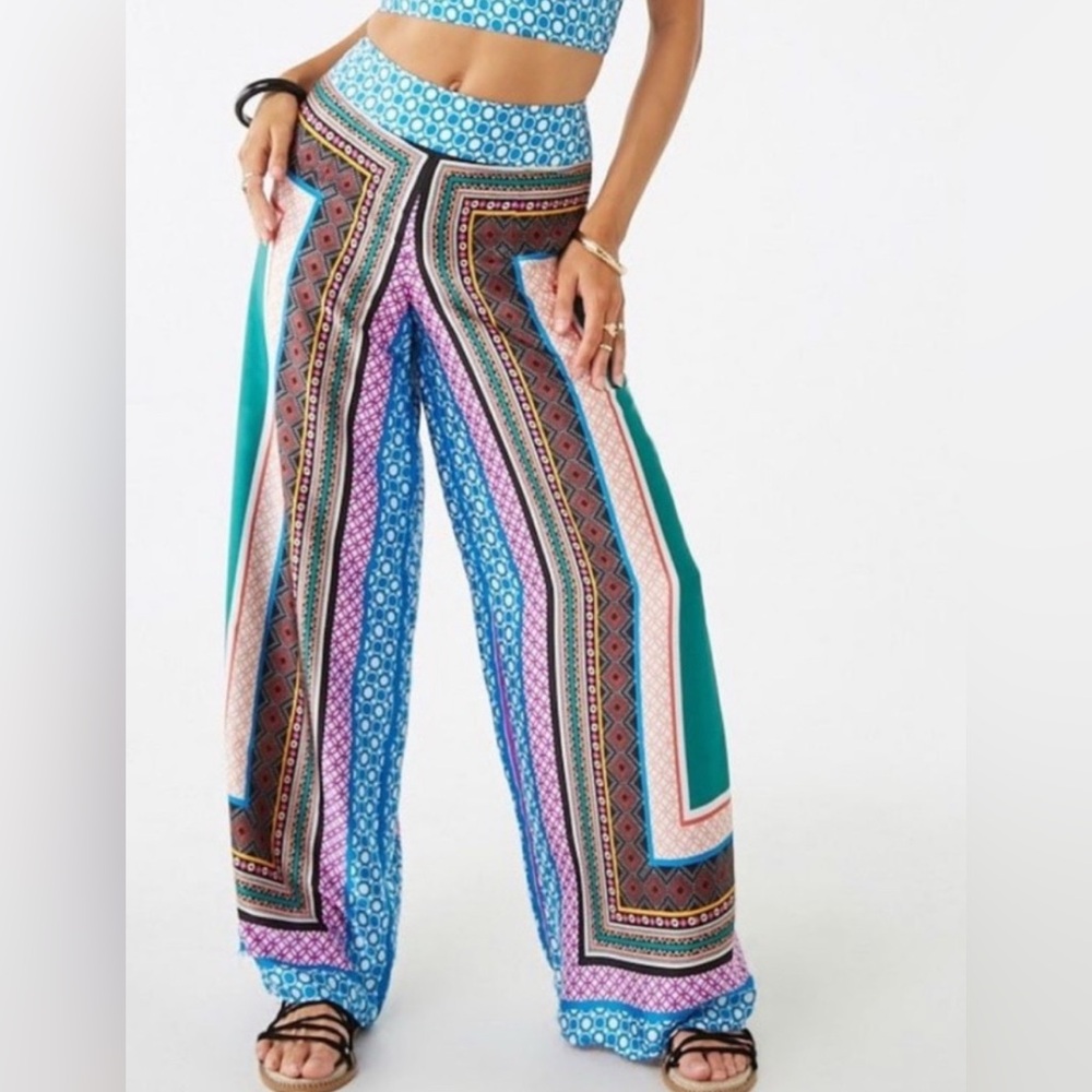 Forever 21 Palazzo Silk feeling wide leg pants Sz Medium NWOT
